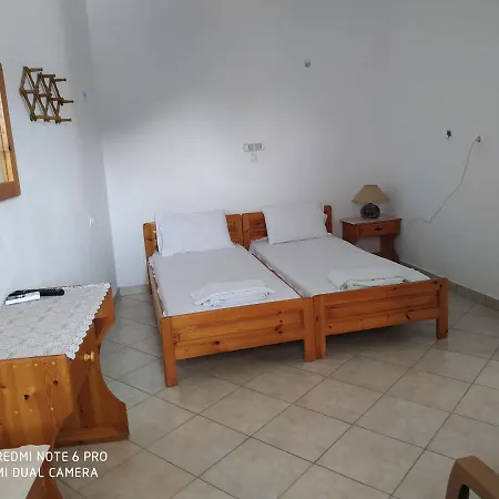 Panselinos Pensión 3*